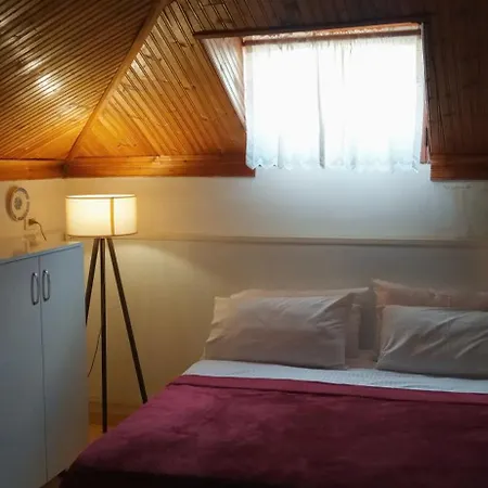 Hotel Tirana Central Guesthouse 3*