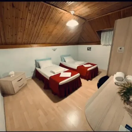 Hotel Tirana Central Guesthouse 3*